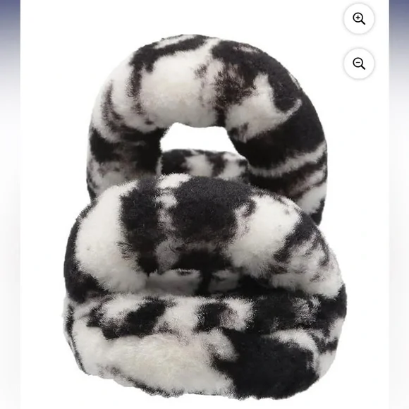 UGG Oh Yeah Women's Sheepskin Furry Slide Sandals Black and White Tie Dye - Picture 4 of 6